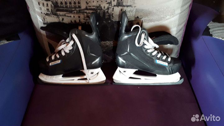 Коньки хоккейные