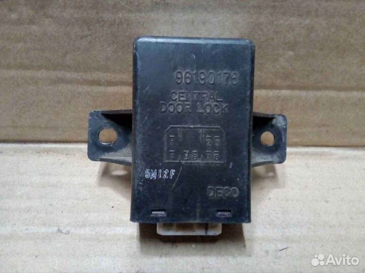 Блок управления центральным замком Chevrolet Aveo