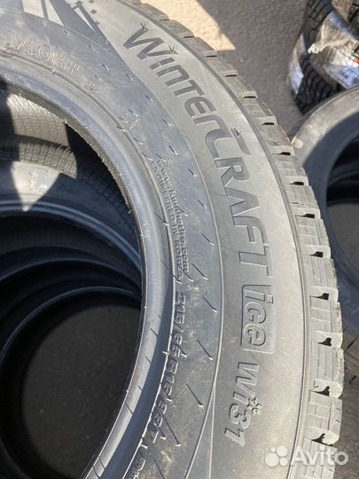 Marshal WinterCraft Ice WI31 215/65 R16 98T