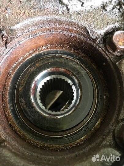 Кулак поворотный задний левый Kia Sorento 2