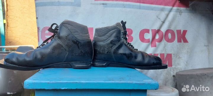 Лыжные ботинки