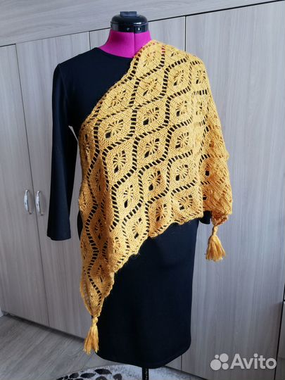 Бактус вязаный (шаль/косынка/шарф)