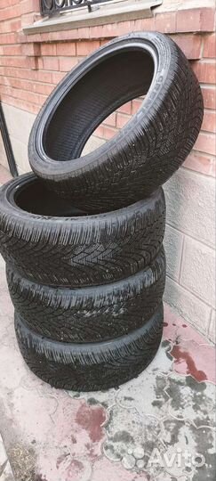 Greenland Catch Snow 225/40 R18