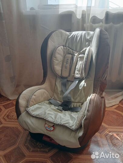 Автомобильное детское кресло