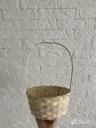Корзина плетеная