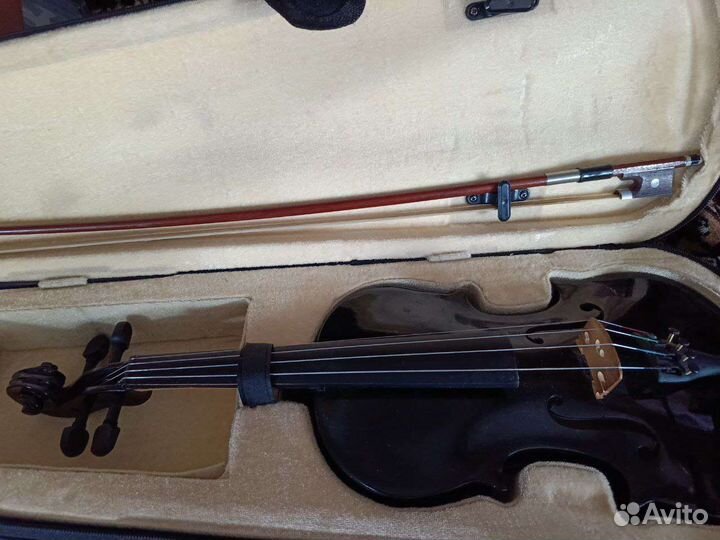 Скрипка черная 1/2