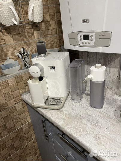 Кофемашина delonghi