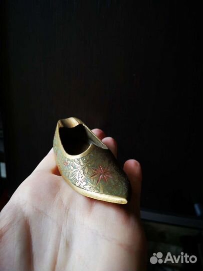 Пепельница латунь туфелька башмак Индия