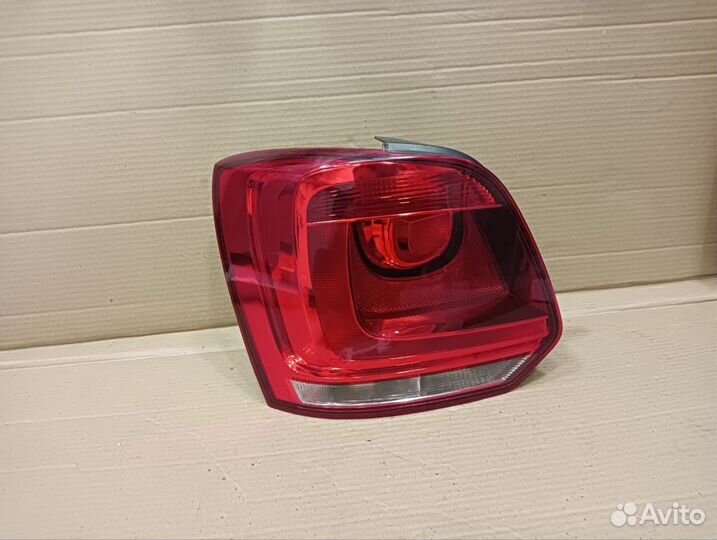Стоп-сигнал левый Volkswagen Polo (Mk5) Hatchback