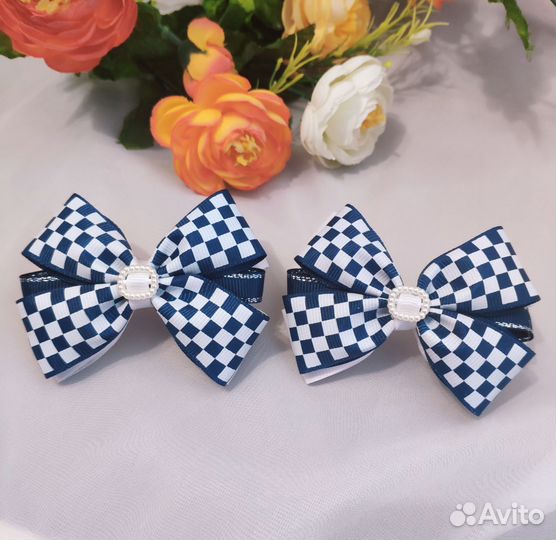 Бантики для волос школьные