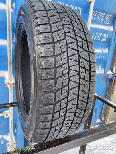 Bridgestone Blizzak DM-V1 225/60 R17 99R