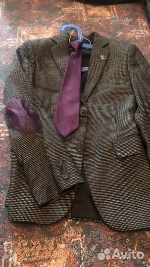 Пиджак на мальчика 128