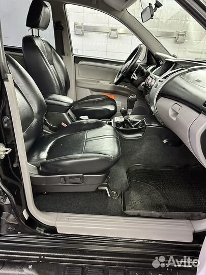 Mitsubishi Pajero Sport 2.5 AT, 2012, 184 422 км