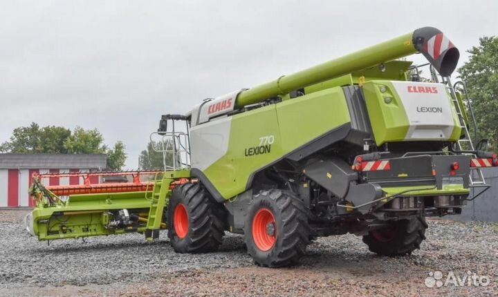 Комбайн Claas Lexion, 2020