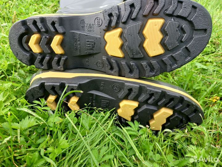 Рыбацкие сапоги новые р.44