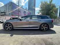 Volvo V60 2.0 AT, 2019, 100 000 км, с пробегом, цена 3 700 000 руб.