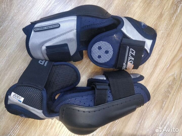 Налокотники хоккейные, новые