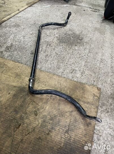 Стабилизатор передний Mitsubishi L200 4