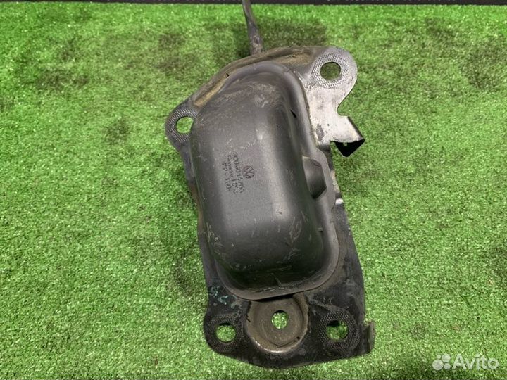 Рычаг подвески продольный задний правый Volkswagen