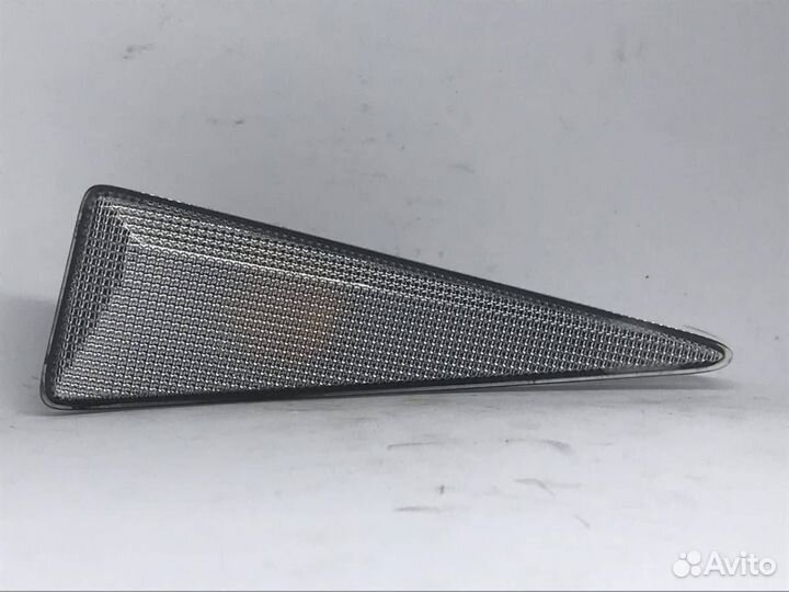 Повторитель на крыло Renault Megane 2 2002-2009