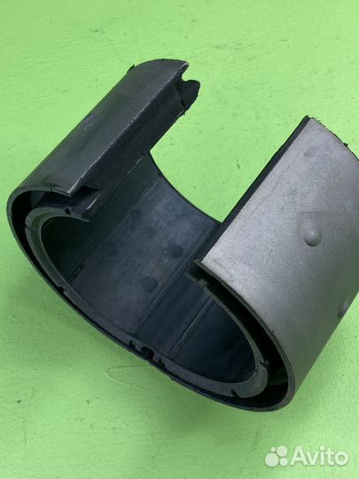 Втулка стабилизатора 77x98x67 (мр) разрезн. \MB Ac