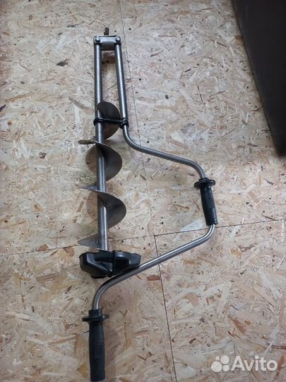 Титановый ледобур трехножевой 130