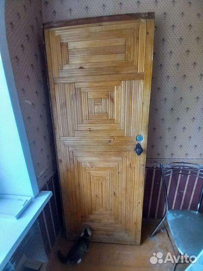 Дверь деревянная бу