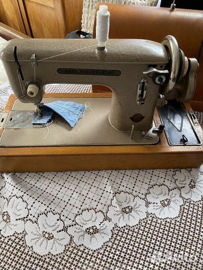 Швейная машина Подольск ручная