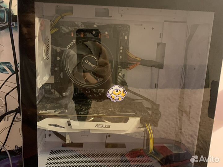 Игровой компьютер с монитором