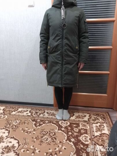 Пуховик зимний женский 46