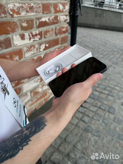 iPhone Xr, 128 ГБ