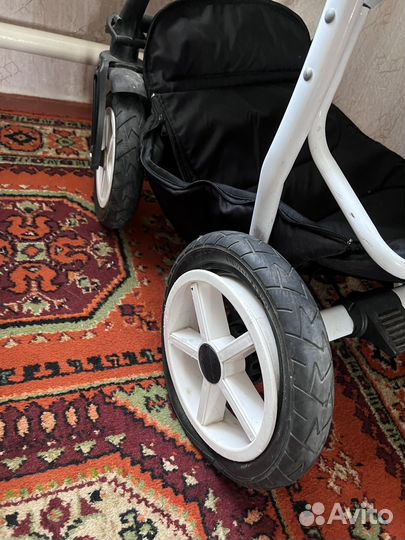 Продам коляску 3 в 1
