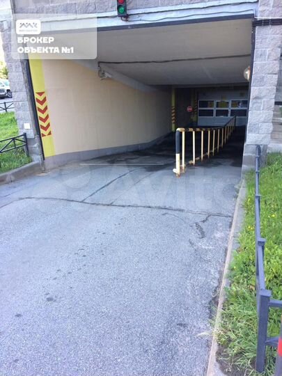 Машиноместо, 12 м²