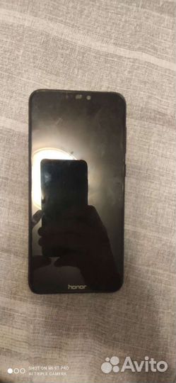 Телефон honor 8C