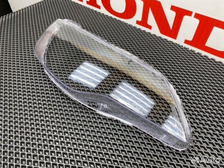 Стекло фары переднее правое Honda Civic FD(4Д)