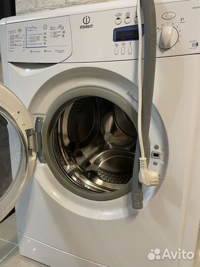 Стиральная машина indesit (5 кг)