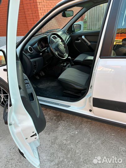 LADA Kalina 1.6 МТ, 2016, 185 000 км