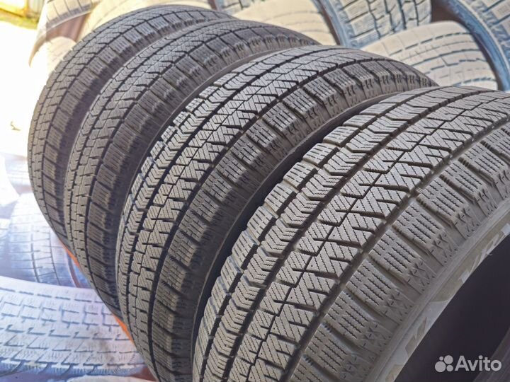 Bridgestone Blizzak VRX2 205/60 R16