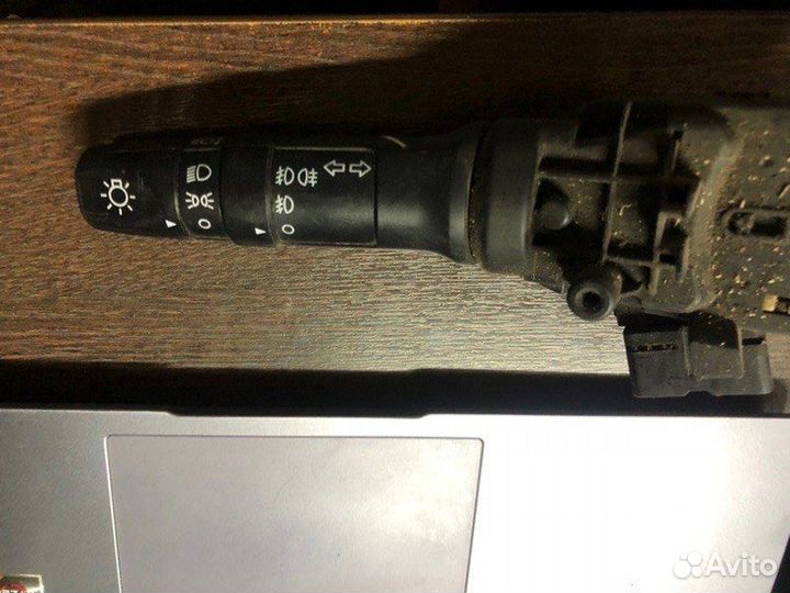 Переключатель поворотов Kia Rio 3 3 до рест