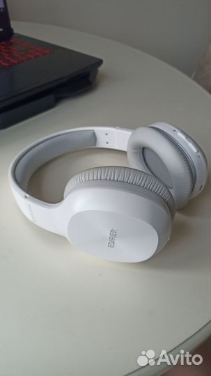 Беспроводные наушники накладные