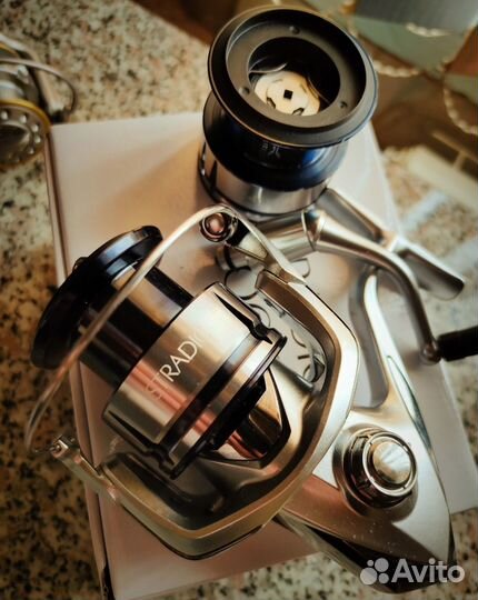 Shimano 19 stradic 4000
