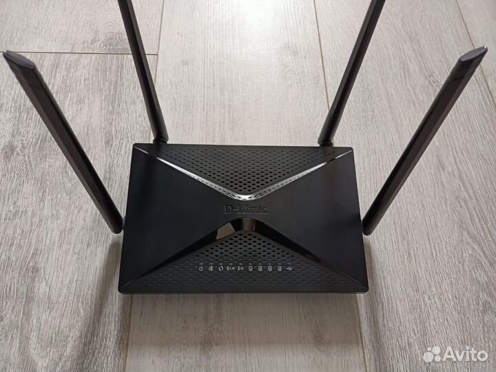 Wi-Fi роутер D-Link DIR-853