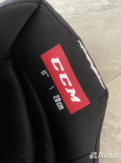 Нагрудник и наколенники хоккейный ccm