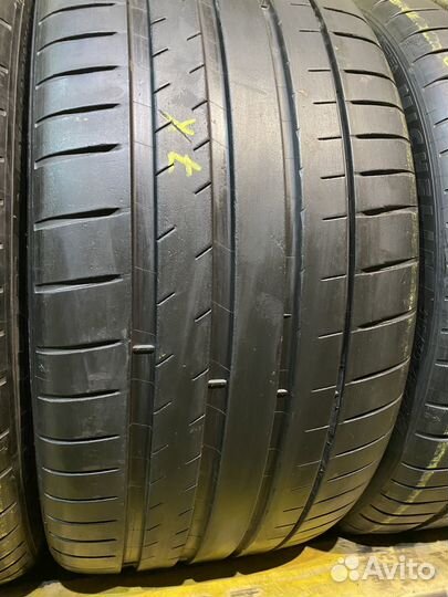 Michelin Pilot Sport 4 S 315/30 R22 и 285/35 R22 107Y