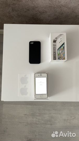 iPhone 4S, 16 ГБ