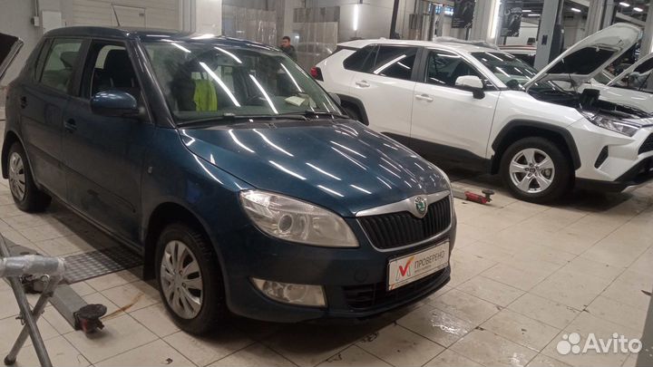 Skoda Fabia 1.6 AT, 2012, 140 680 км