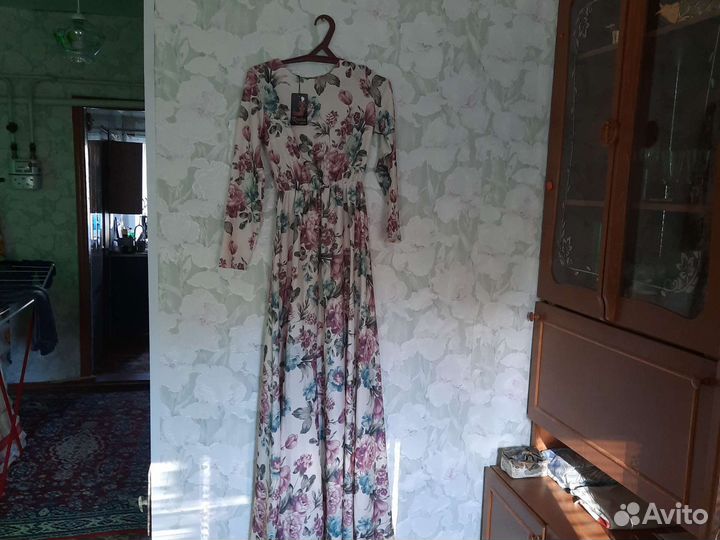 Платье длинное