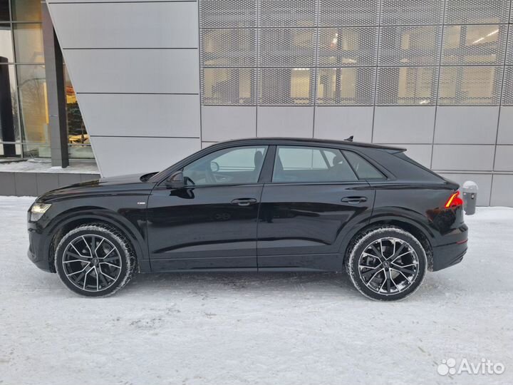 Audi Q8 3.0 AT, 2023, 3 300 км