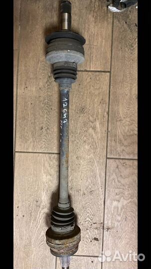 Полуось задняя левая Mercedes-Benz CLS-Класс