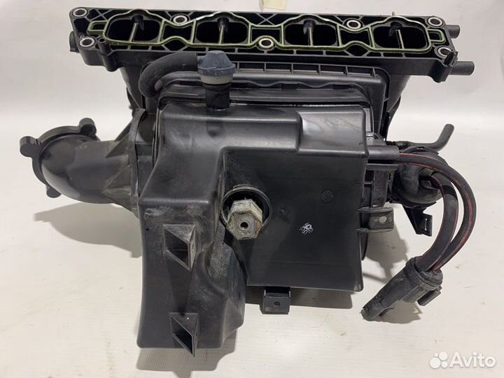 Впускной коллектор Chevrolet Cruze 1.6 F16D4